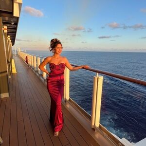 Elegant Burgundy Evening Dress